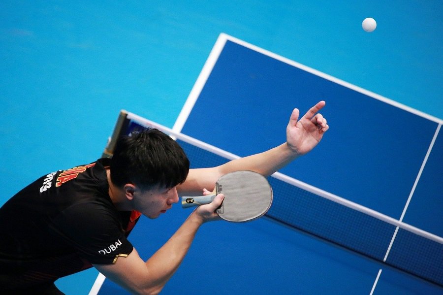 How to beat a defensive table tennis player?